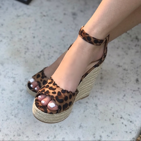 CLEARANCE-FIRM‼️5 🌟Leopard Espadrille Wedges - Picture 4 of 8